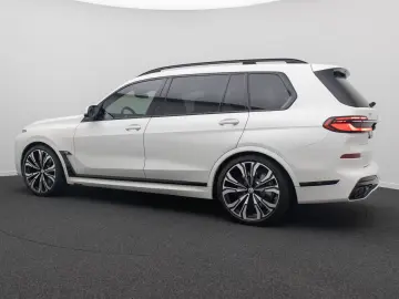 BMW X7 M60i xD 360 SkyLounge Individual