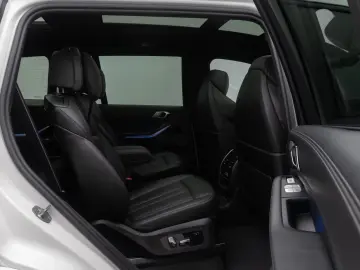 BMW X7 M60i xD 360 SkyLounge Individual