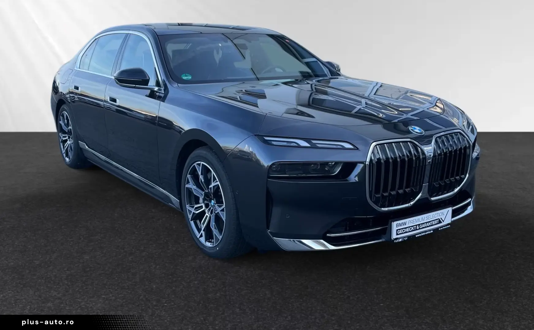 BMW 750 e xDrive TV-Fond-Entertainment Sky