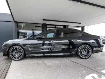 BMW 740 d xDrive M Sport PANO ACC 360