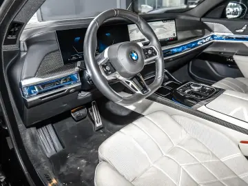 BMW 740 d xDrive M Sport PANO ACC 360