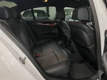 BMW 530icM Pachet Alb Mineral Laser H&K Ventilație TVA