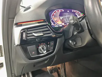 BMW 530icM Pachet Alb Mineral Laser H&K Ventilație TVA