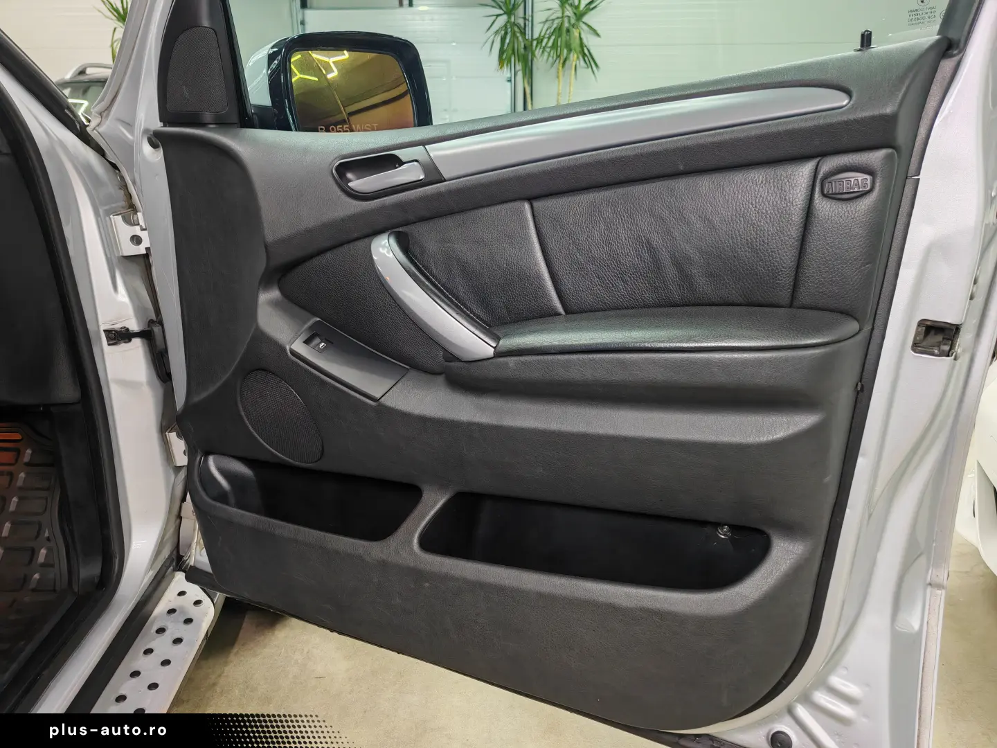 BMW X5 218CP Pachet4.8is Panoramic Volan încălzit Webasto