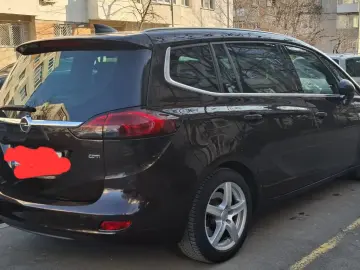 Opel Zafira Tourer