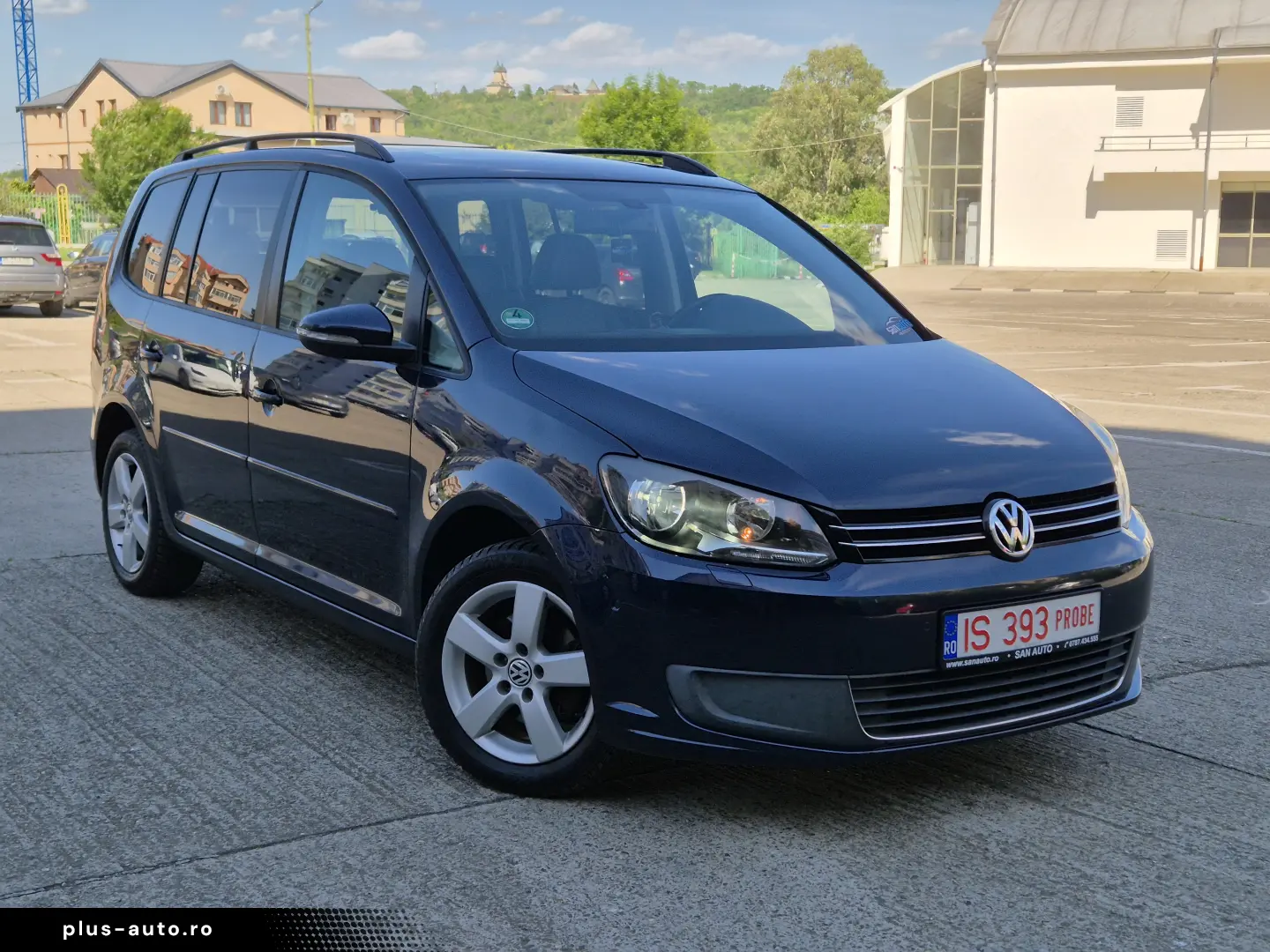 VW Touran 2011 1.6 TDI 105 CP euro 5