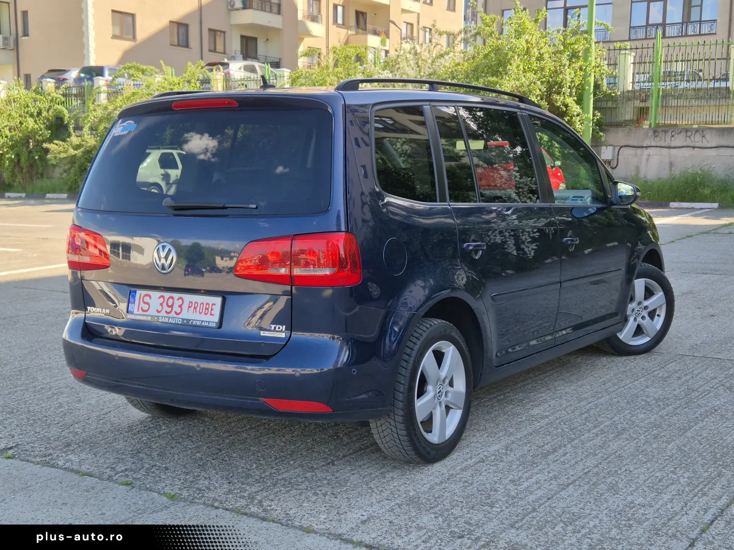 VW Touran 2011 1.6 TDI 105 CP euro 5