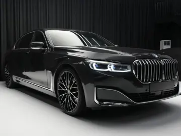 BMW 740