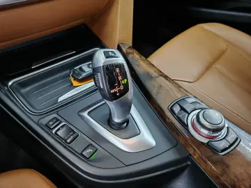 BMW Seria 320 Piele Bixenon Android Distributie înlocuita