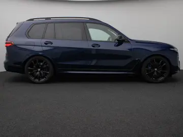 BMW X7 M60