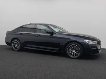 BMW 540i xD M Sport H K Kamera HUD DAB AHK Komfort