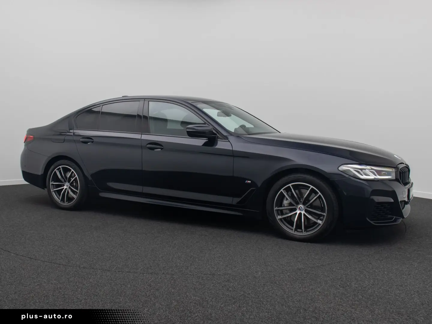 BMW 540i xD M Sport H K Kamera HUD DAB AHK Komfort