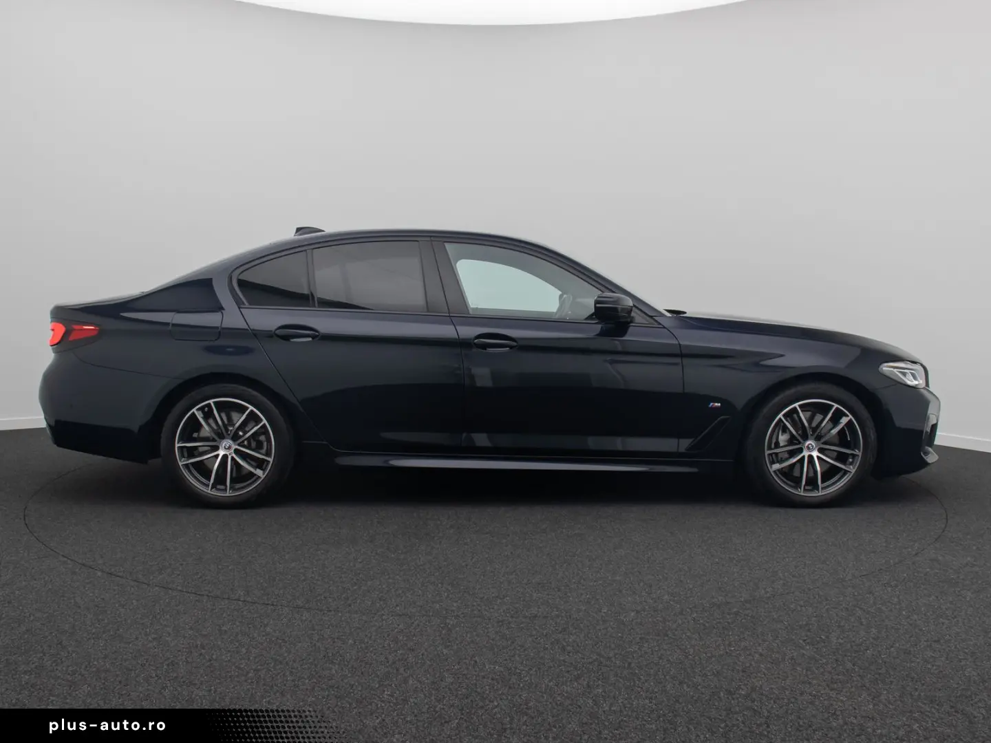 BMW 540i xD M Sport H K Kamera HUD DAB AHK Komfort