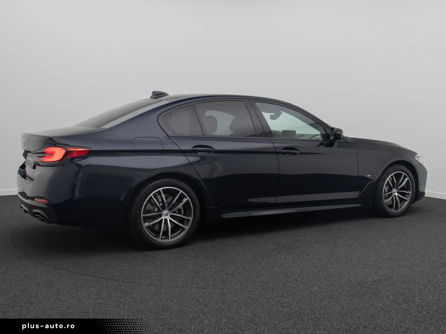 BMW 540i xD M Sport H K Kamera HUD DAB AHK Komfort