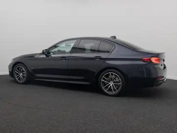 BMW 540i xD M Sport H K Kamera HUD DAB AHK Komfort