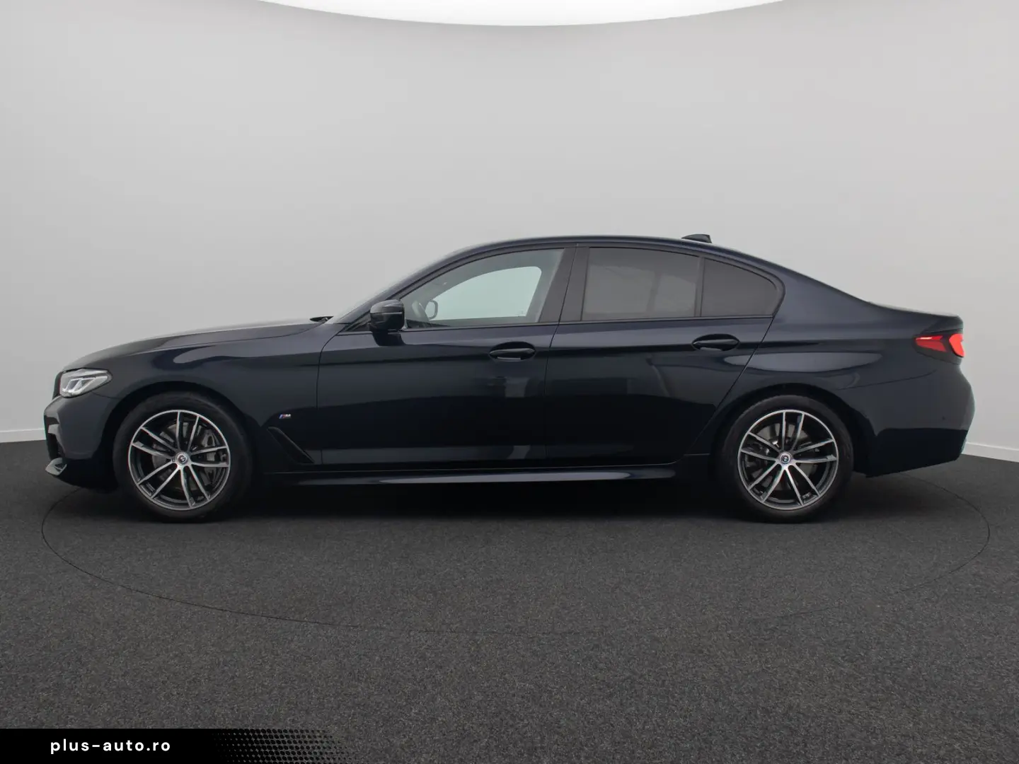 BMW 540i xD M Sport H K Kamera HUD DAB AHK Komfort