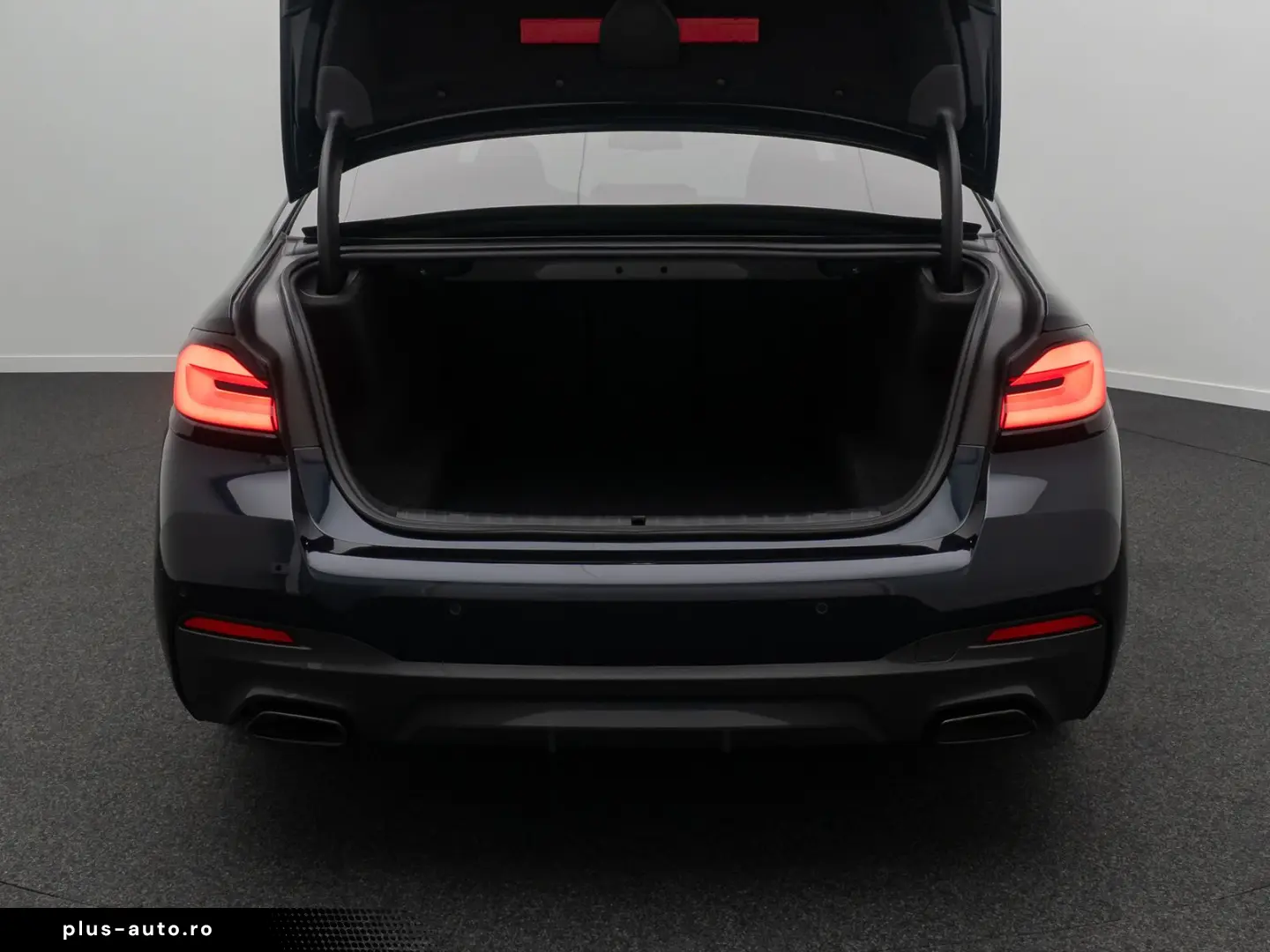 BMW 540i xD M Sport H K Kamera HUD DAB AHK Komfort