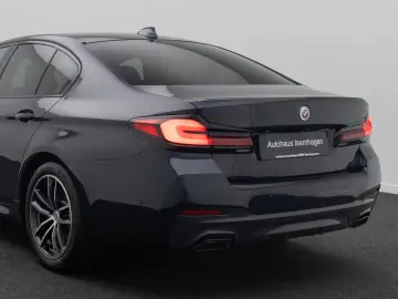 BMW 540i xD M Sport H K Kamera HUD DAB AHK Komfort