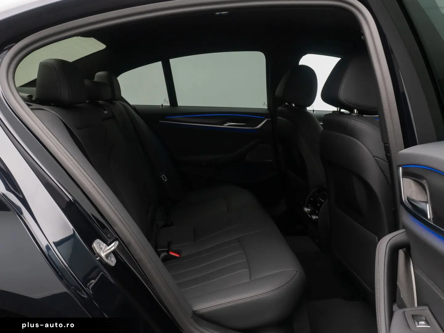 BMW 540i xD M Sport H K Kamera HUD DAB AHK Komfort