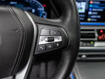 BMW X5 xDrive 45e X-Line PANO HUD 360  LASER LED ACC