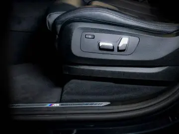 BMW X5 45e xD M SPORT LASER AHK PANO KAMERA NAVI HuD