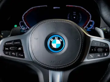 BMW X5 45e xD M SPORT LASER AHK PANO KAMERA NAVI HuD