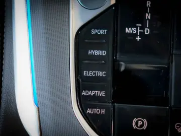 BMW X5 45e xD M SPORT LASER AHK PANO KAMERA NAVI HuD