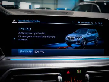 BMW X5 45e xD M SPORT LASER AHK PANO KAMERA NAVI HuD