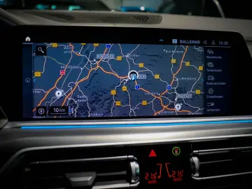 BMW X5 45e xD M SPORT LASER AHK PANO KAMERA NAVI HuD