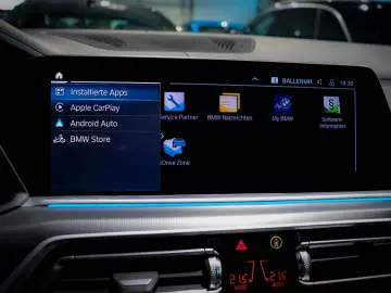 BMW X5 45e xD M SPORT LASER AHK PANO KAMERA NAVI HuD