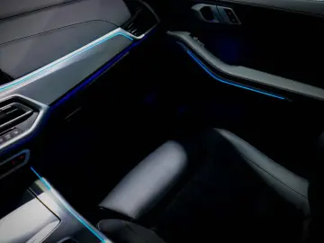 BMW X5 45e xD M SPORT LASER AHK PANO KAMERA NAVI HuD