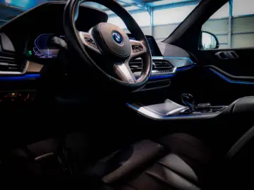 BMW X5 45e xD M SPORT LASER AHK PANO KAMERA NAVI HuD