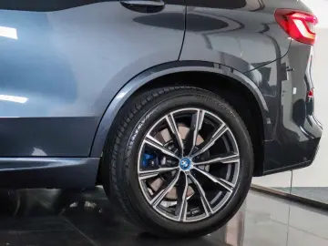 BMW X5 45e xD M SPORT LASER AHK PANO KAMERA NAVI HuD