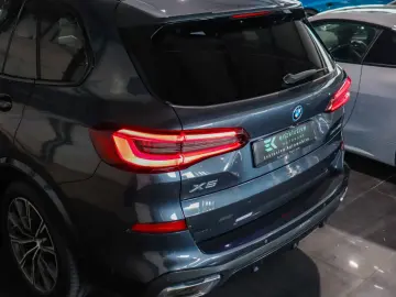 BMW X5 45e xD M SPORT LASER AHK PANO KAMERA NAVI HuD