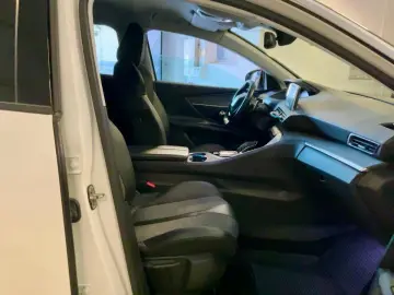 Peugeot 3008 1.2 PureTech Allure