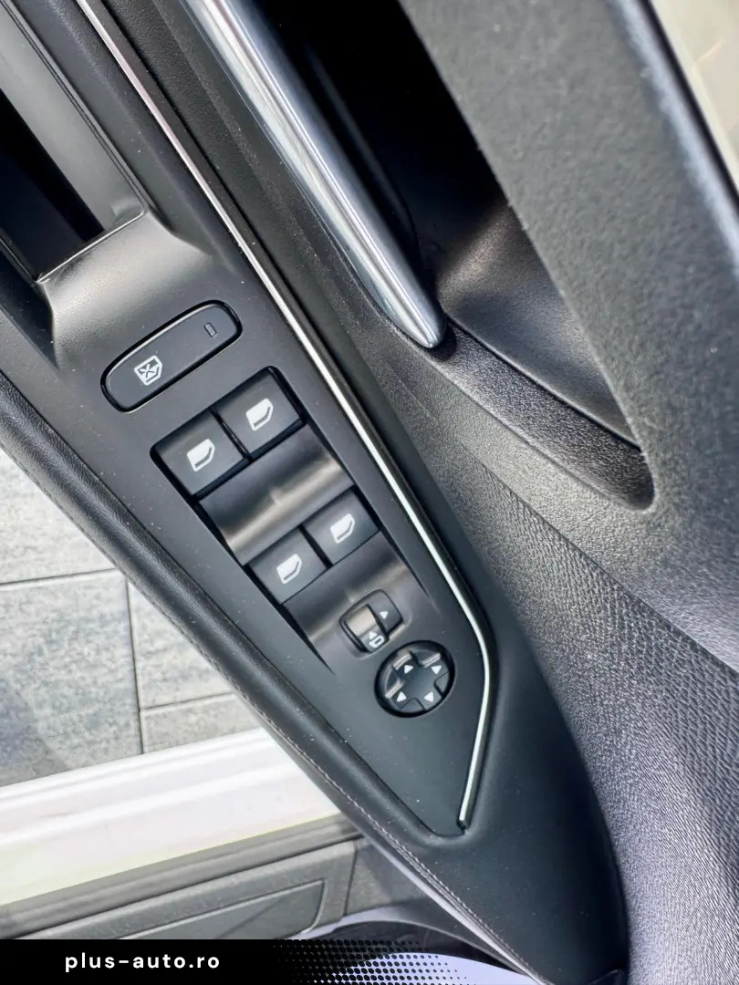 Peugeot 3008 1.2 PureTech Allure