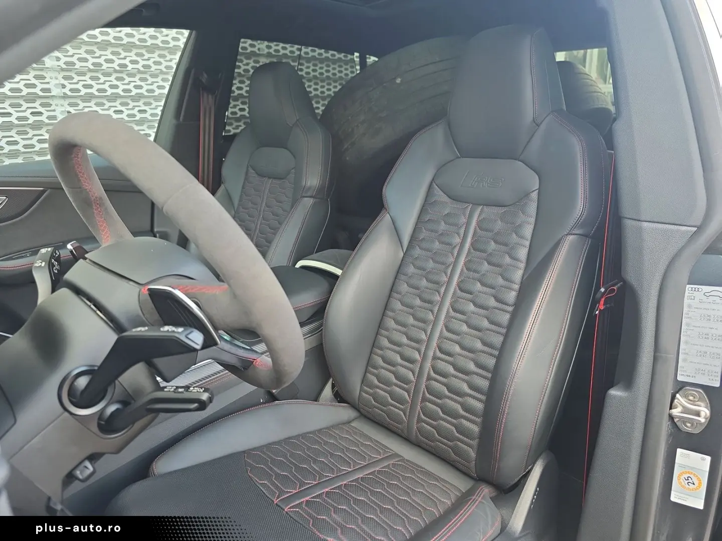 AUDI RS Q8 AHK PANO KERAMIK LEDER UPE 175T