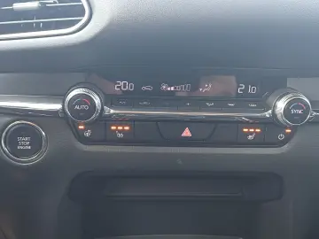 MAZDA CX-30 2.5 MHEH 140CP AT6 Exclusive-Line