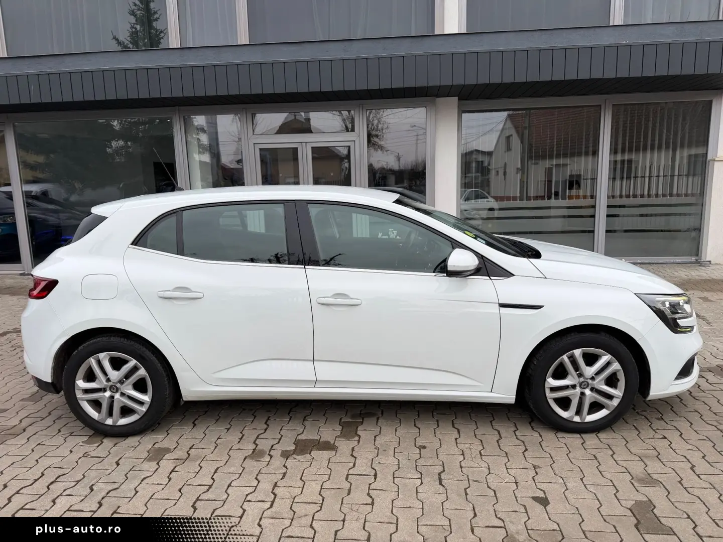 Renault Megane Gen-Iv-2016