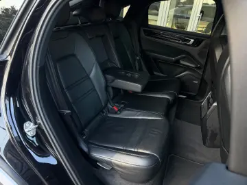 Porsche Cayenne-Coupe