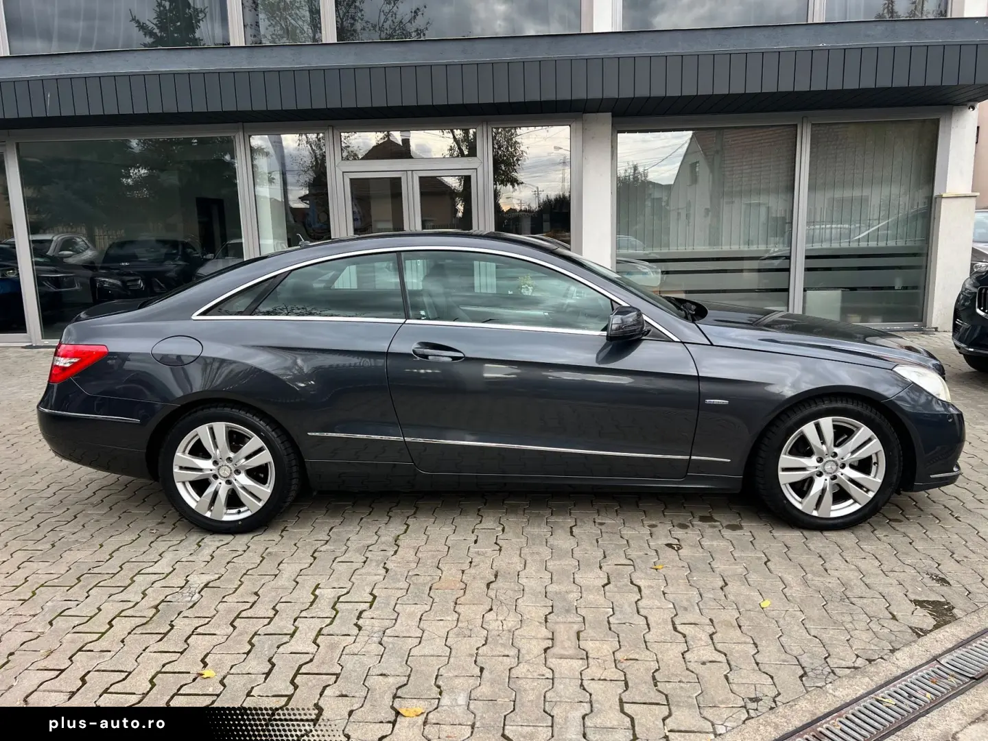 Mercedes-Benz E Gen-W212-2009-2016