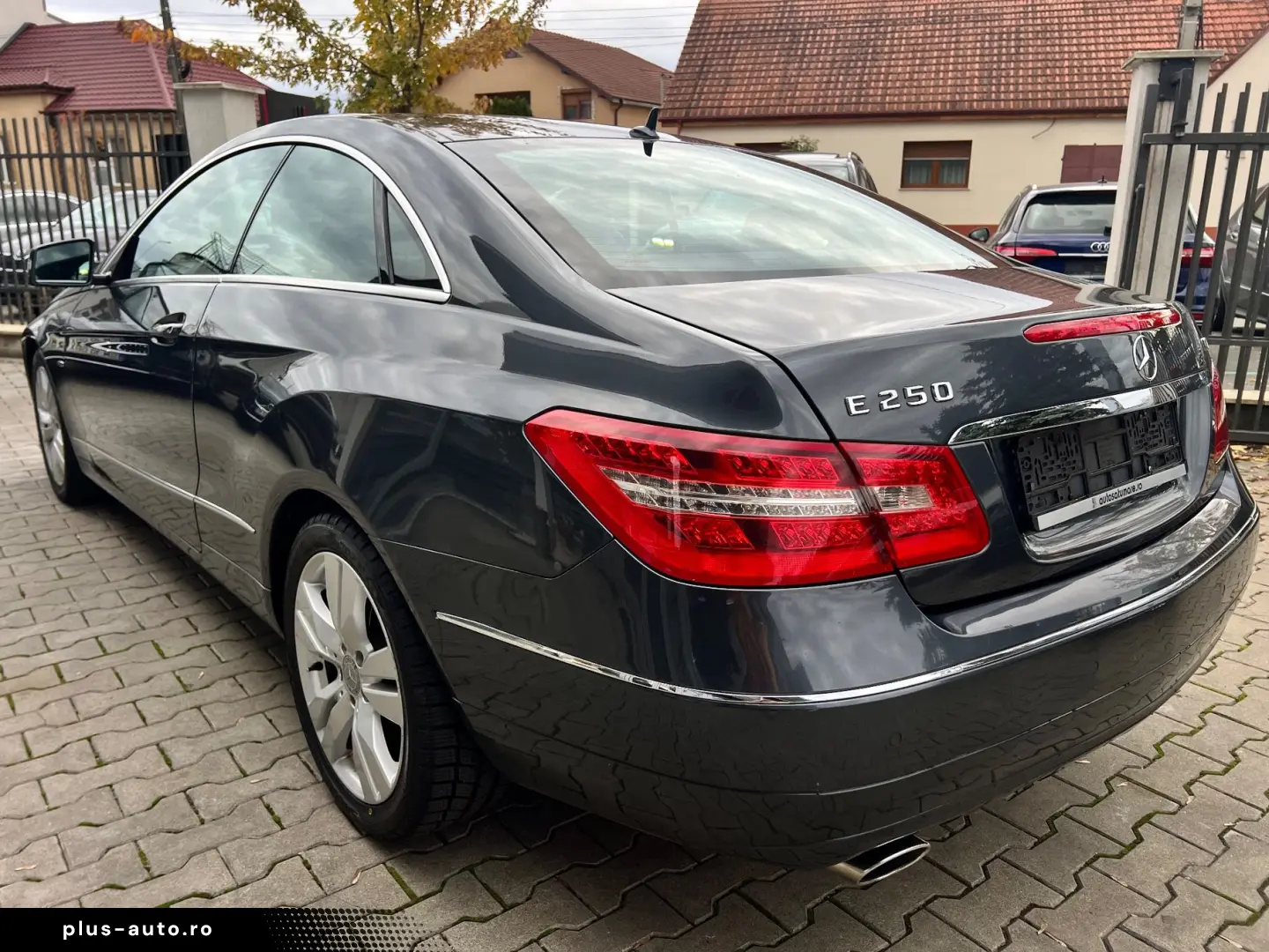 Mercedes-Benz E Gen-W212-2009-2016