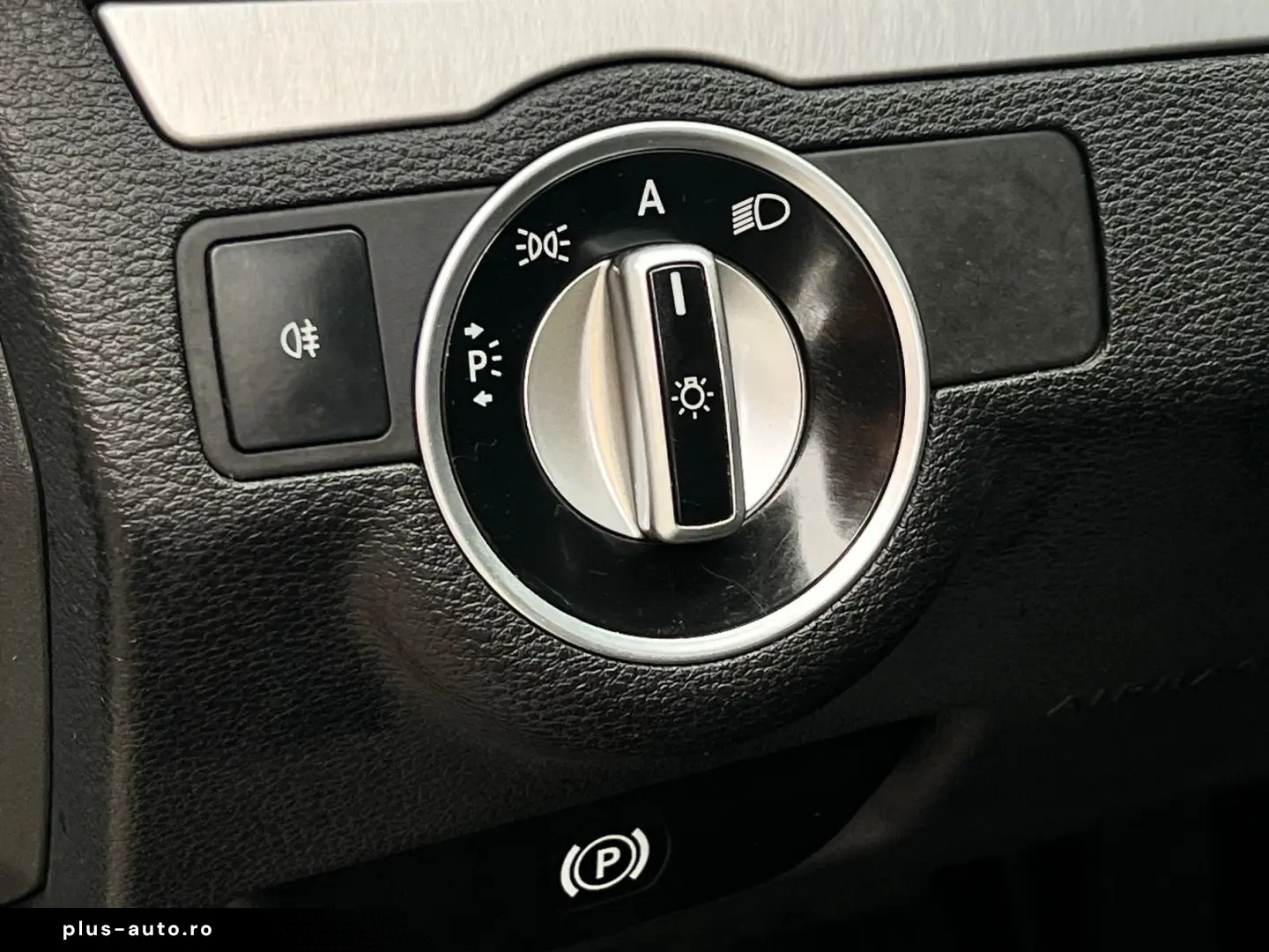 Mercedes-Benz E Gen-W212-2009-2016