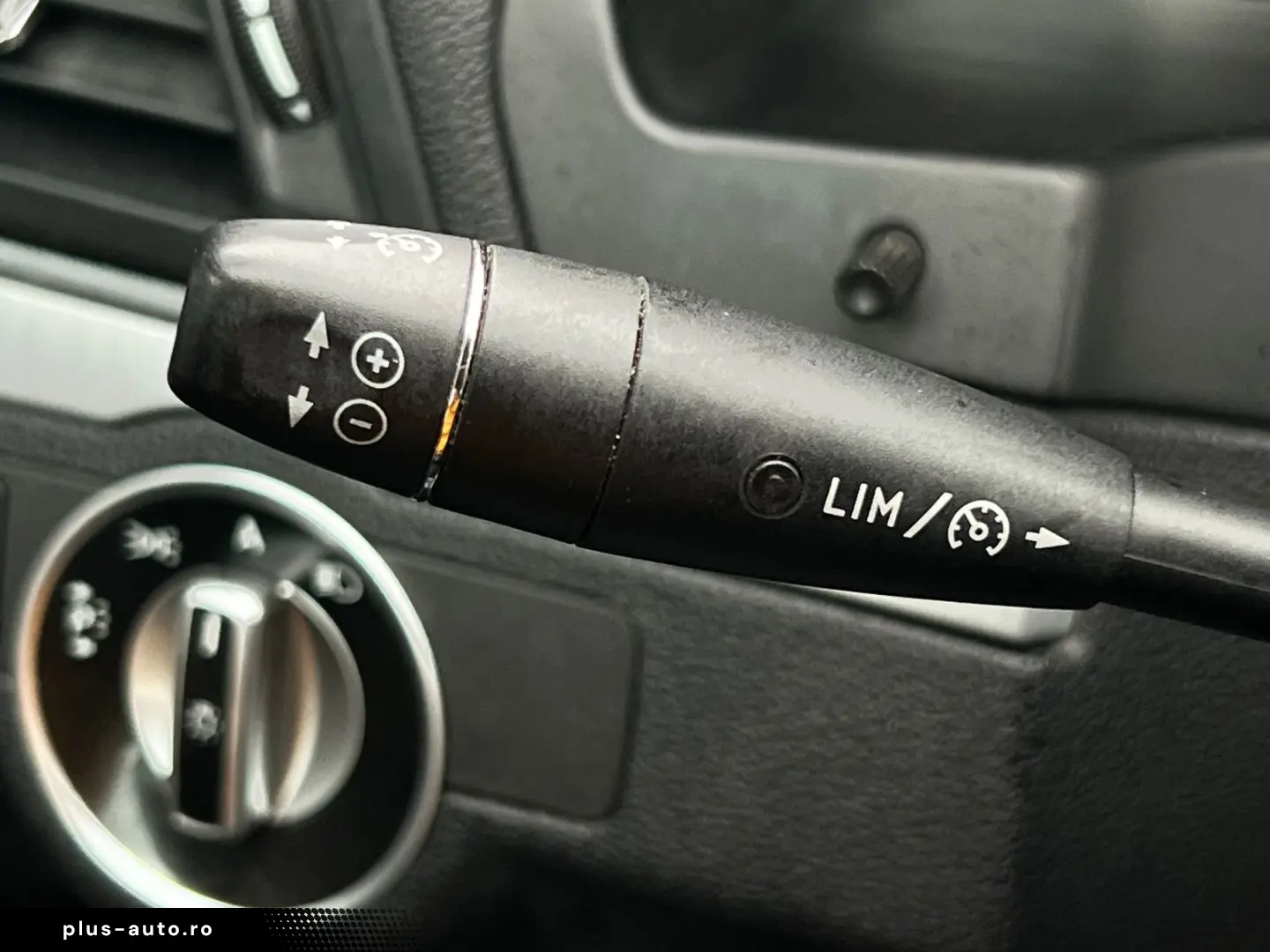 Mercedes-Benz E Gen-W212-2009-2016