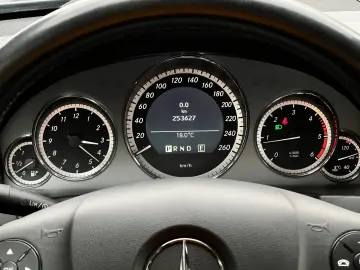 Mercedes-Benz E Gen-W212-2009-2016