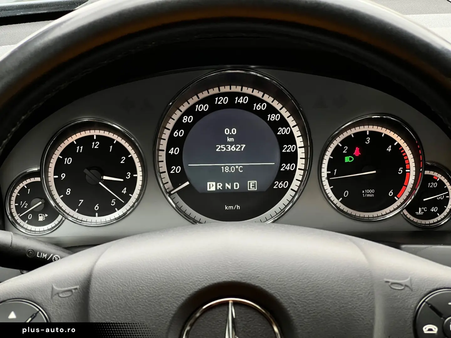 Mercedes-Benz E Gen-W212-2009-2016