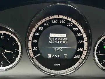 Mercedes-Benz E Gen-W212-2009-2016