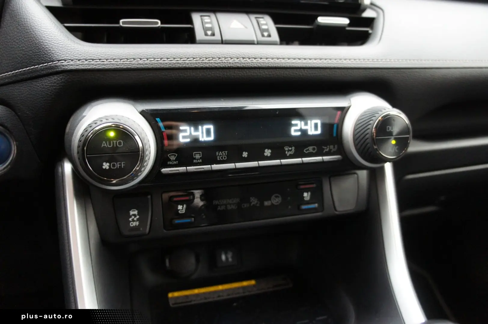 TOYOTA RAV4 Hybrid 4x4 Lounge  LED 360  JBL AHK