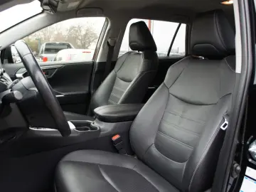 TOYOTA RAV4 Hybrid 4x4 Lounge  LED 360  JBL AHK