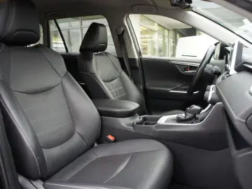 TOYOTA RAV4 Hybrid 4x4 Lounge  LED 360  JBL AHK